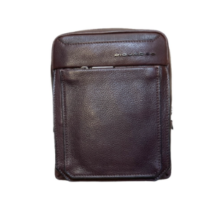 piquadro, tallin, borsa a tracolla in pelle, marrone, ca3084w108, 23 x 18 x 5 cm, per uomini