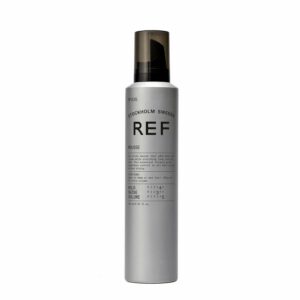 ref stockholm, volume & bodifying no.435, vegano, mousse per styling capelli, per il volume, presa forte, 250 ml
