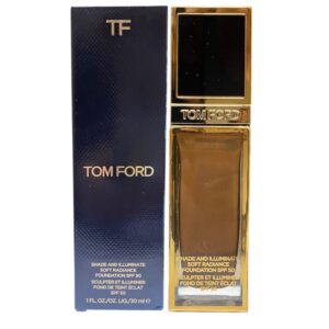 tom ford, shade&illuminate, fondotinta liquido, 11,5, sottotono dorato caldo e profondo, 30 ml